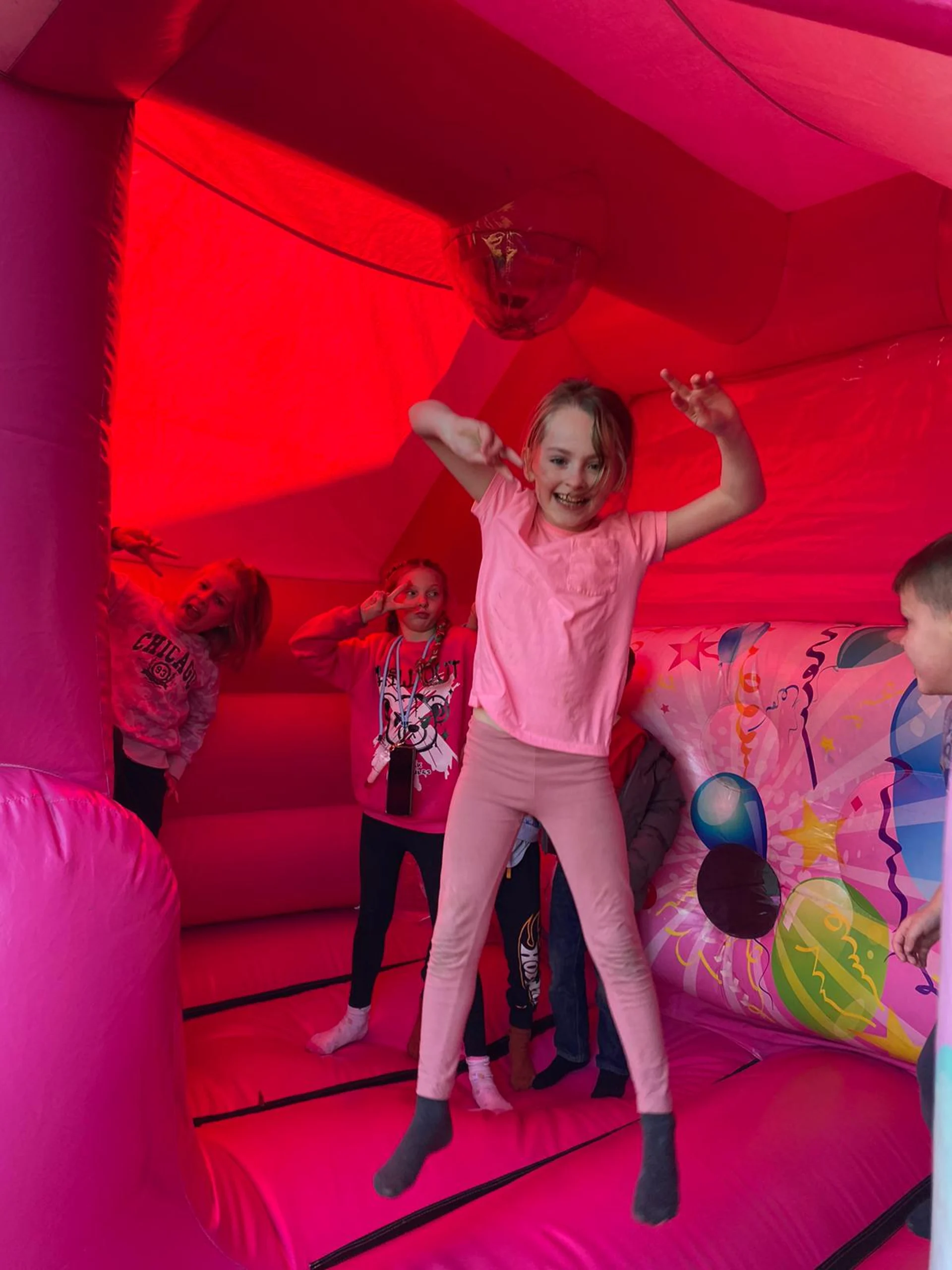 59b24de9-a9c9-4417-b2ac-5bafa272fdab-TzoXWBBAbnK1y9KW